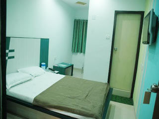 فَدودارا Hotel Relish المظهر الخارجي الصورة