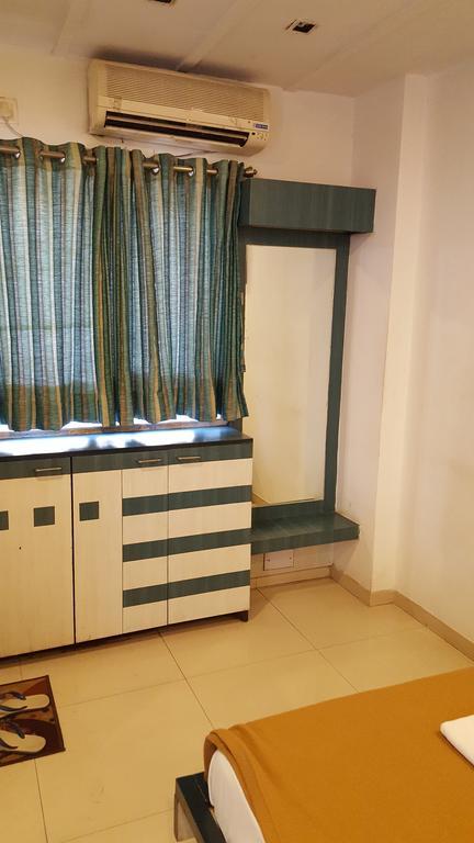 فَدودارا Hotel Relish المظهر الخارجي الصورة