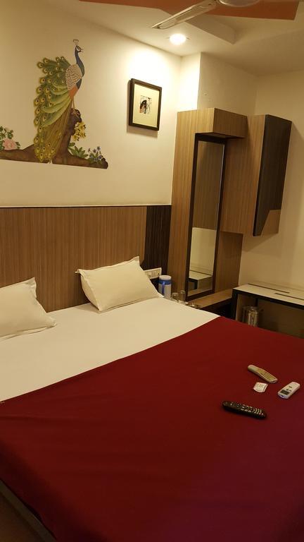 فَدودارا Hotel Relish المظهر الخارجي الصورة