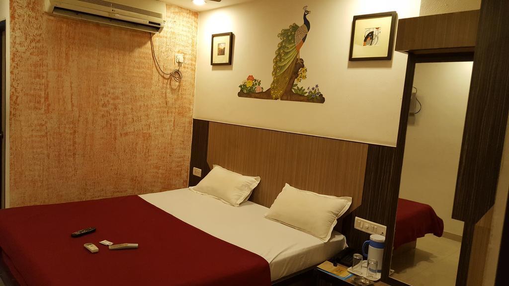 فَدودارا Hotel Relish المظهر الخارجي الصورة